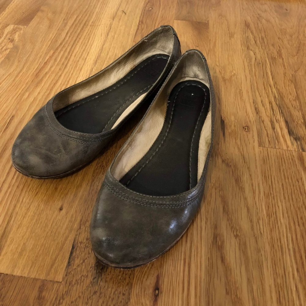 Frye Carson Flat